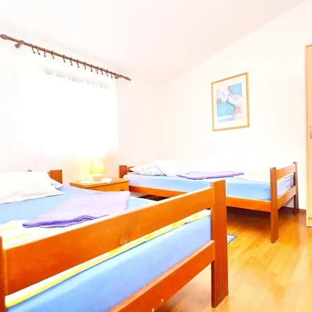 Apartmán Spacious In With Garden View 65 M²